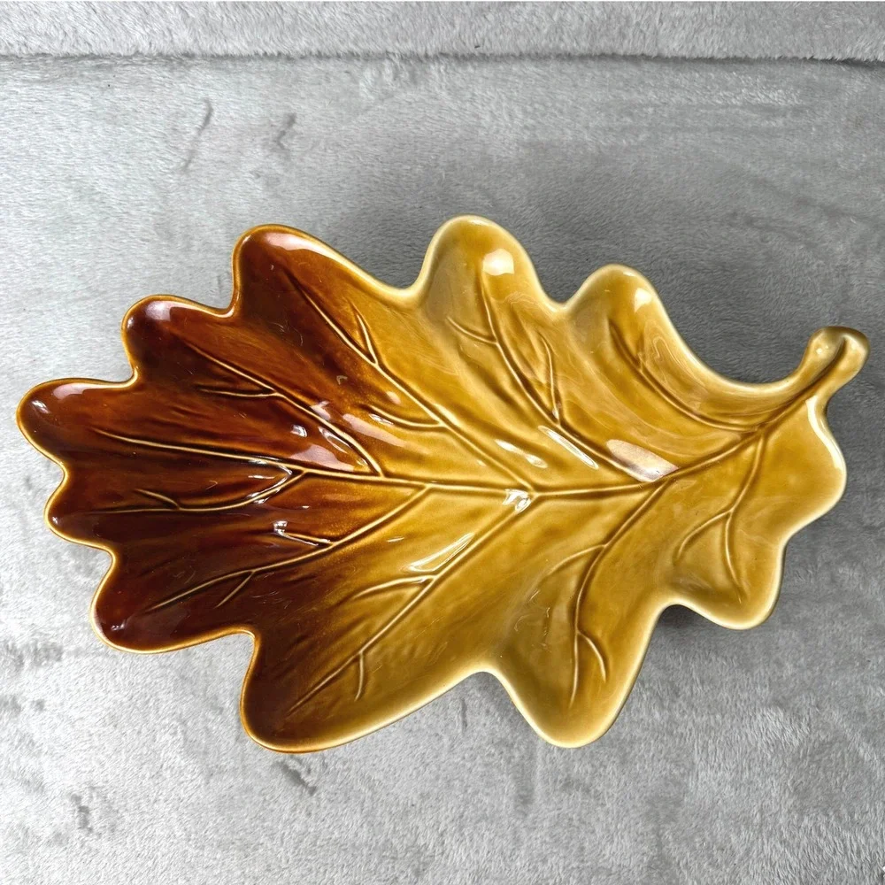 Linens-N-Things Oak Leaf Serving Bowl Fall Thanksgiving Brown Gold Ceramic